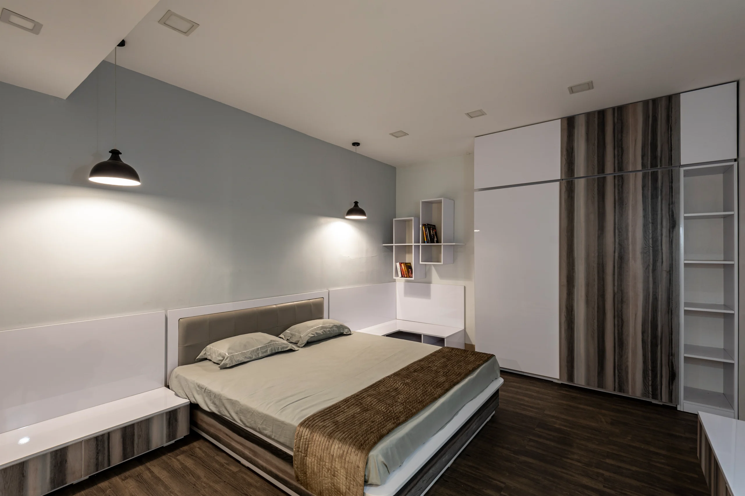 2bhk2